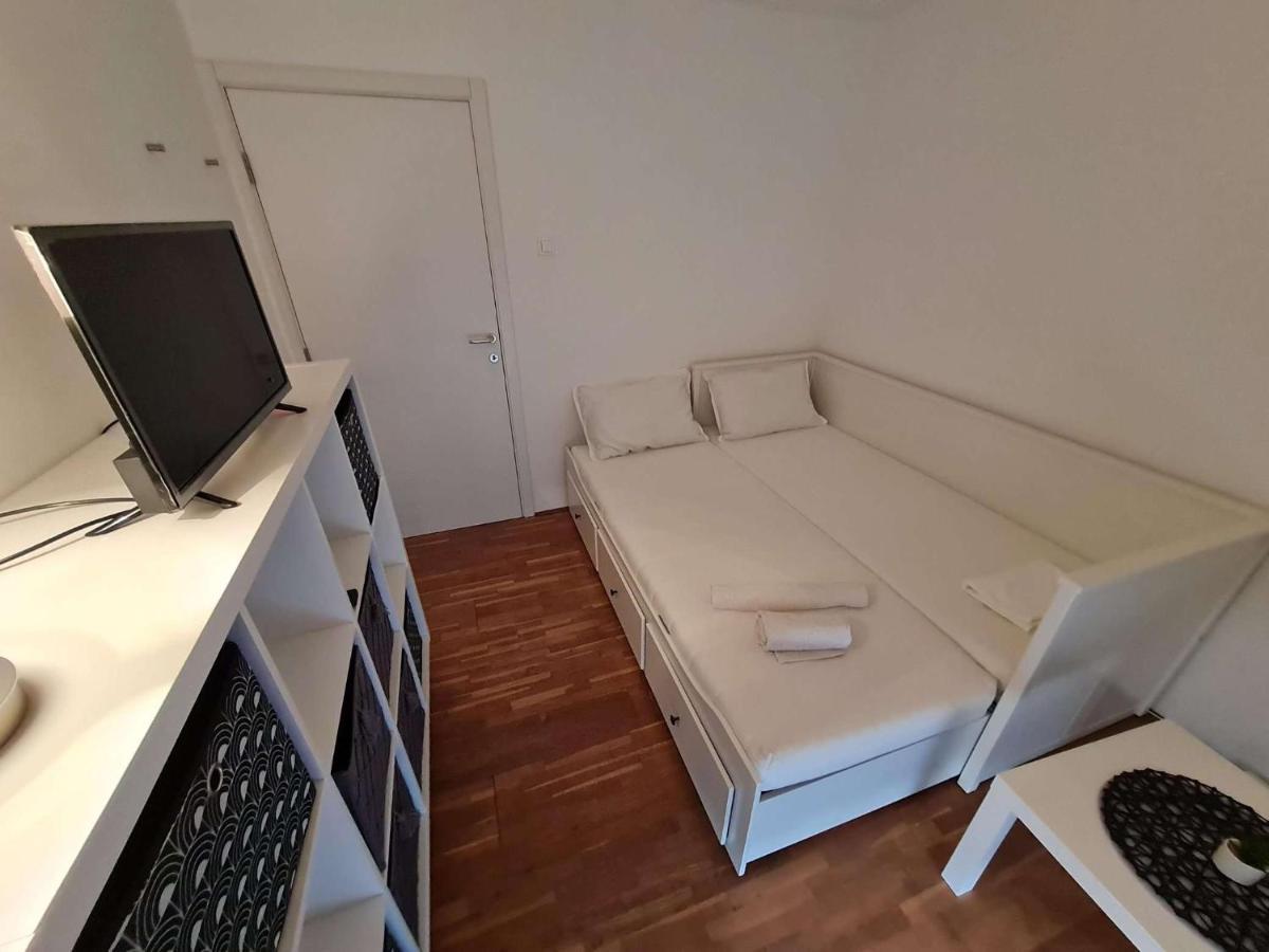 Apartmani Lovre I Zara Luaran gambar