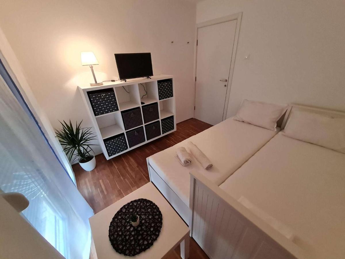 Apartmani Lovre I Zara Luaran gambar