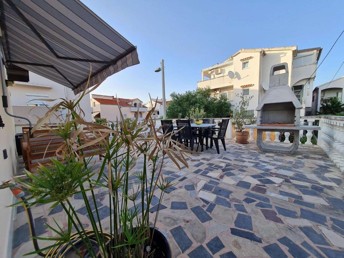 Apartmani Lovre I Zara Luaran gambar