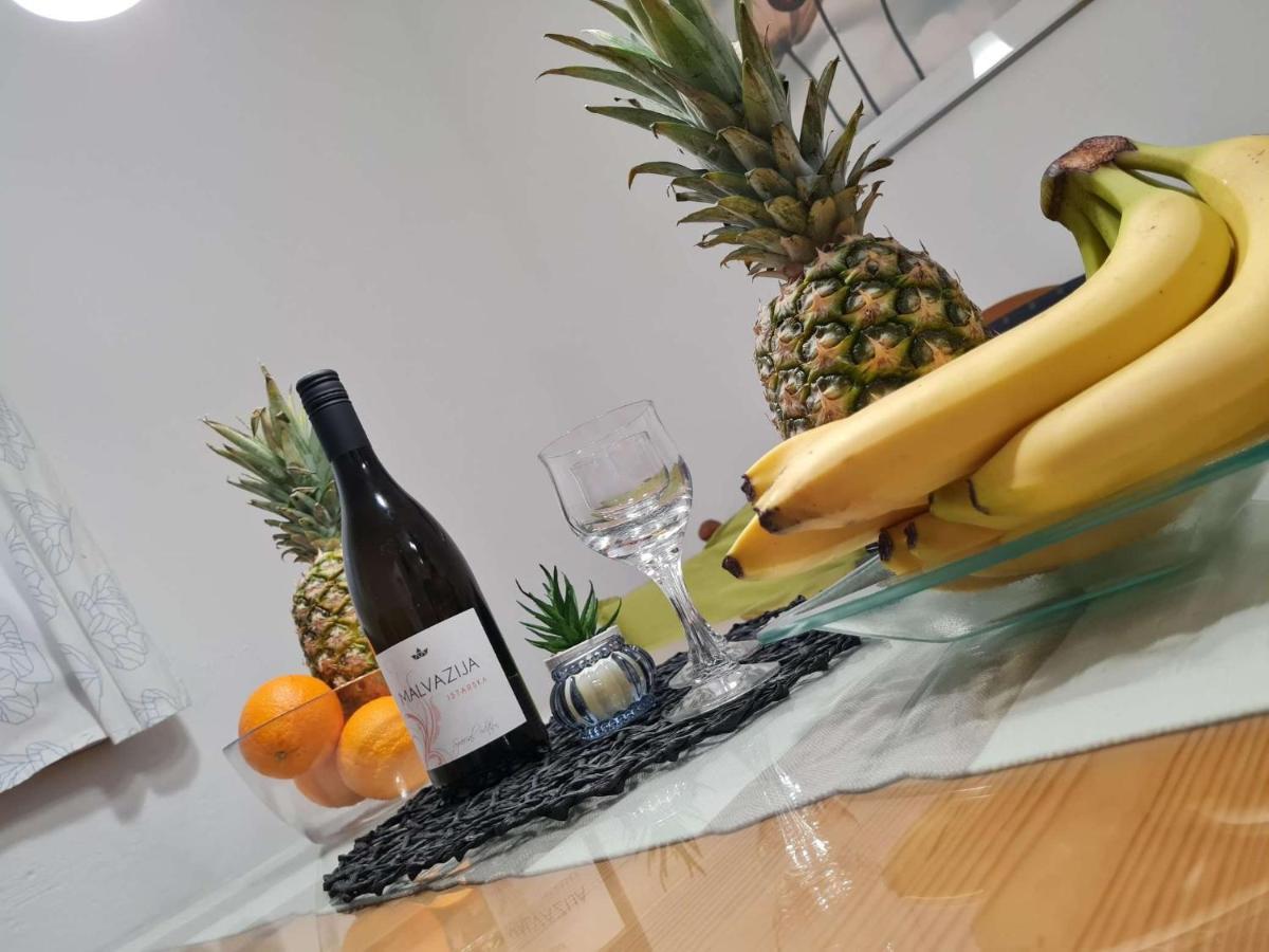 Apartmani Lovre I Zara Luaran gambar