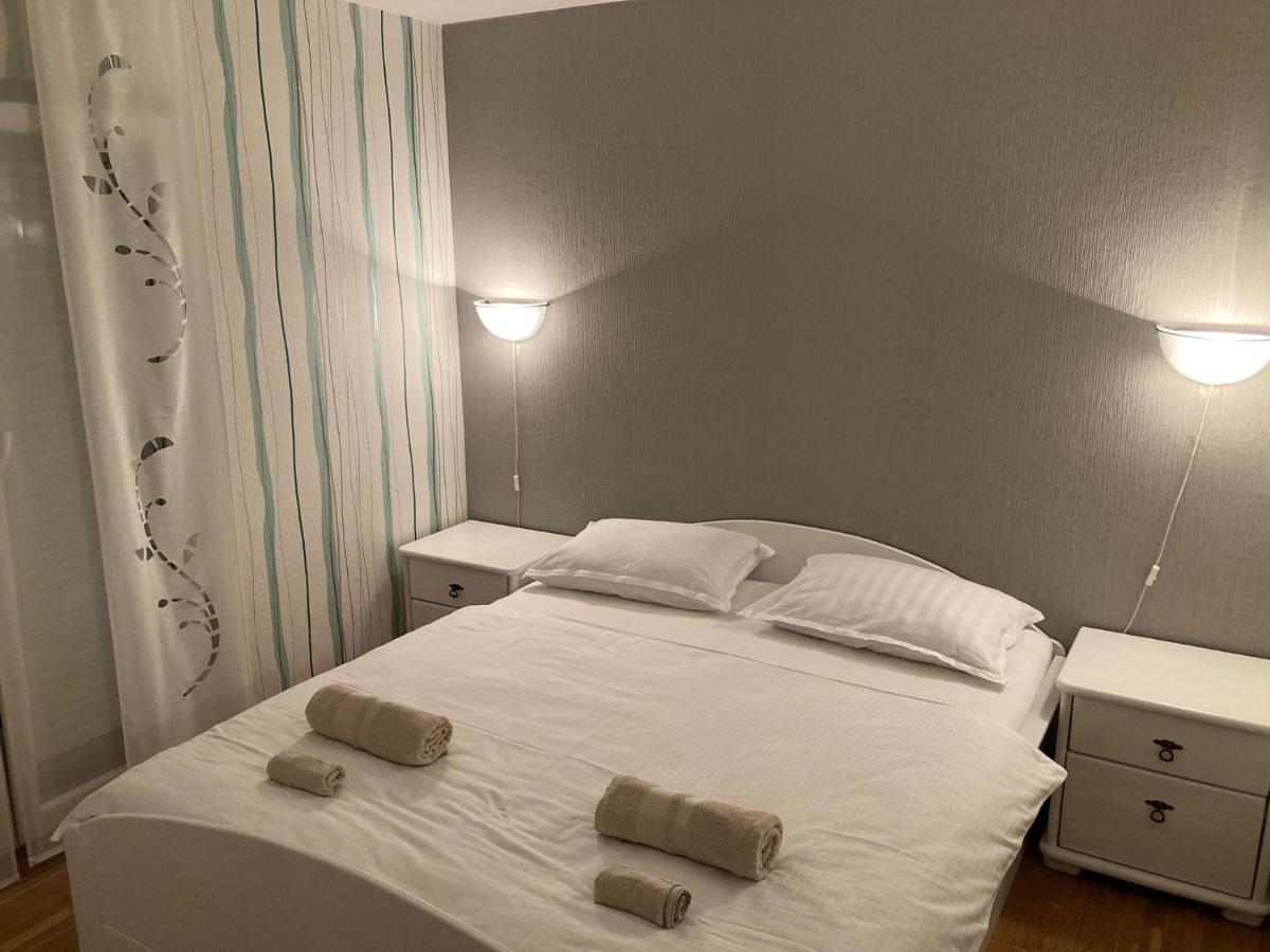 Apartmani Lovre I Zara Luaran gambar