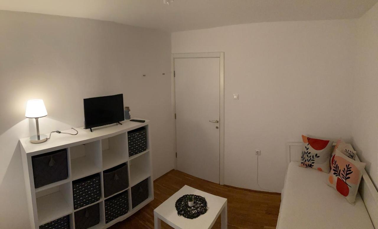 Apartmani Lovre I Zara Luaran gambar