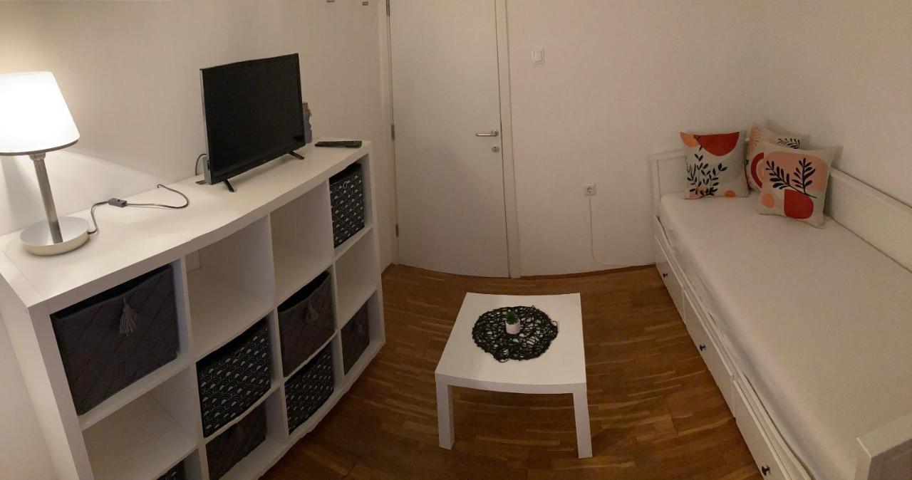 Apartmani Lovre I Zara Luaran gambar